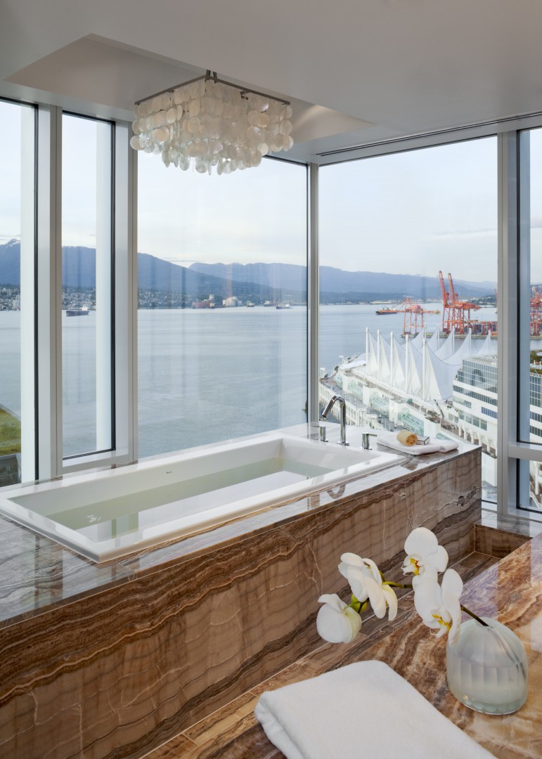 Check out the view from the tub too! Luxury waterfront hotel Vancouver-bathroom-Fairmont-Pacific-Rim