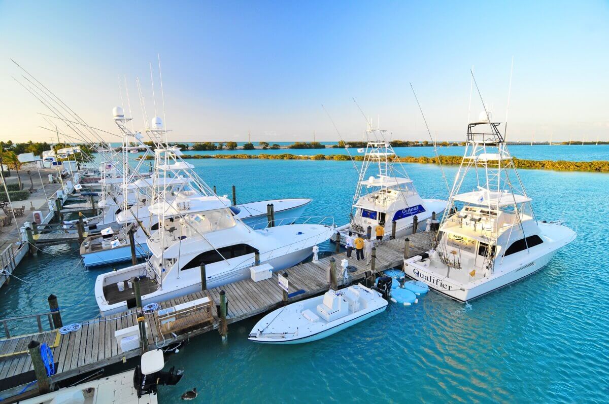 Park your boat at the Hawks Cay Resort marina Fishing resort Florida