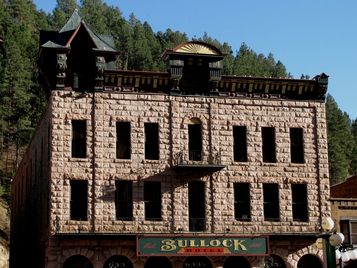 Creepy Hotels American Horror Story Hotels