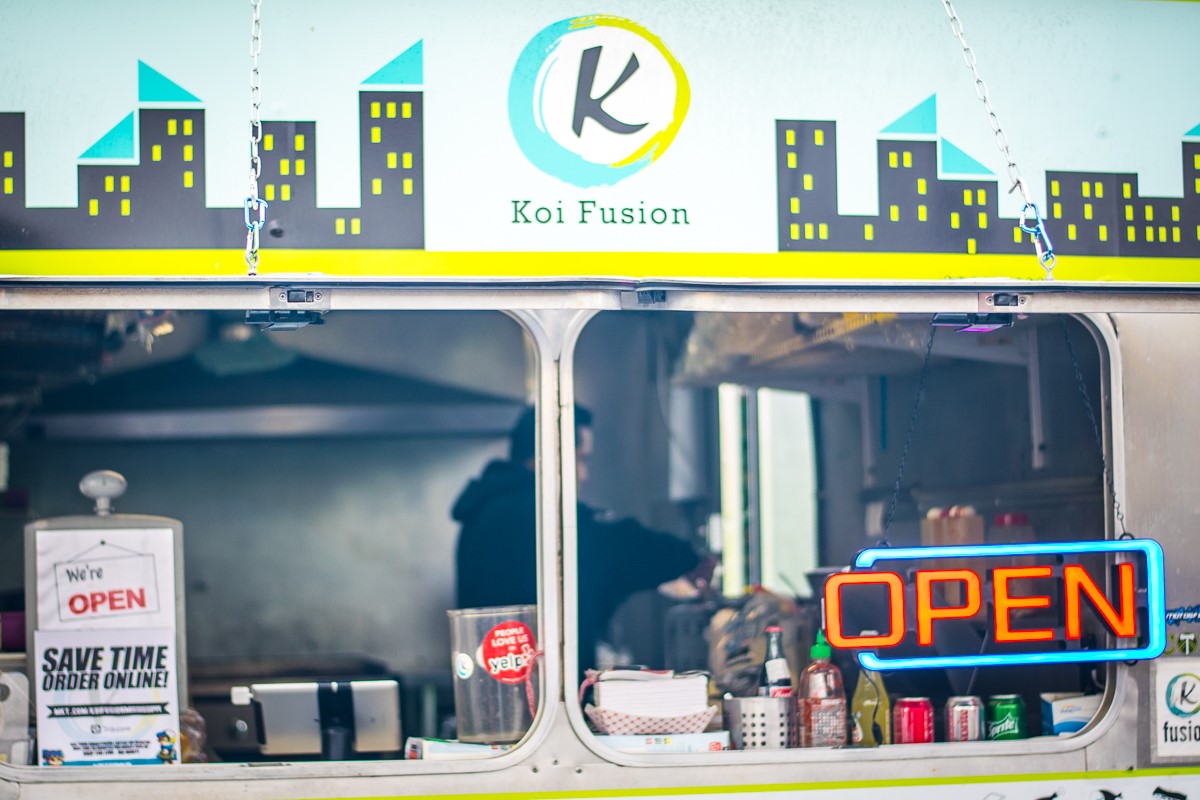 Food truck fusion in Portland. Photo by Authors.