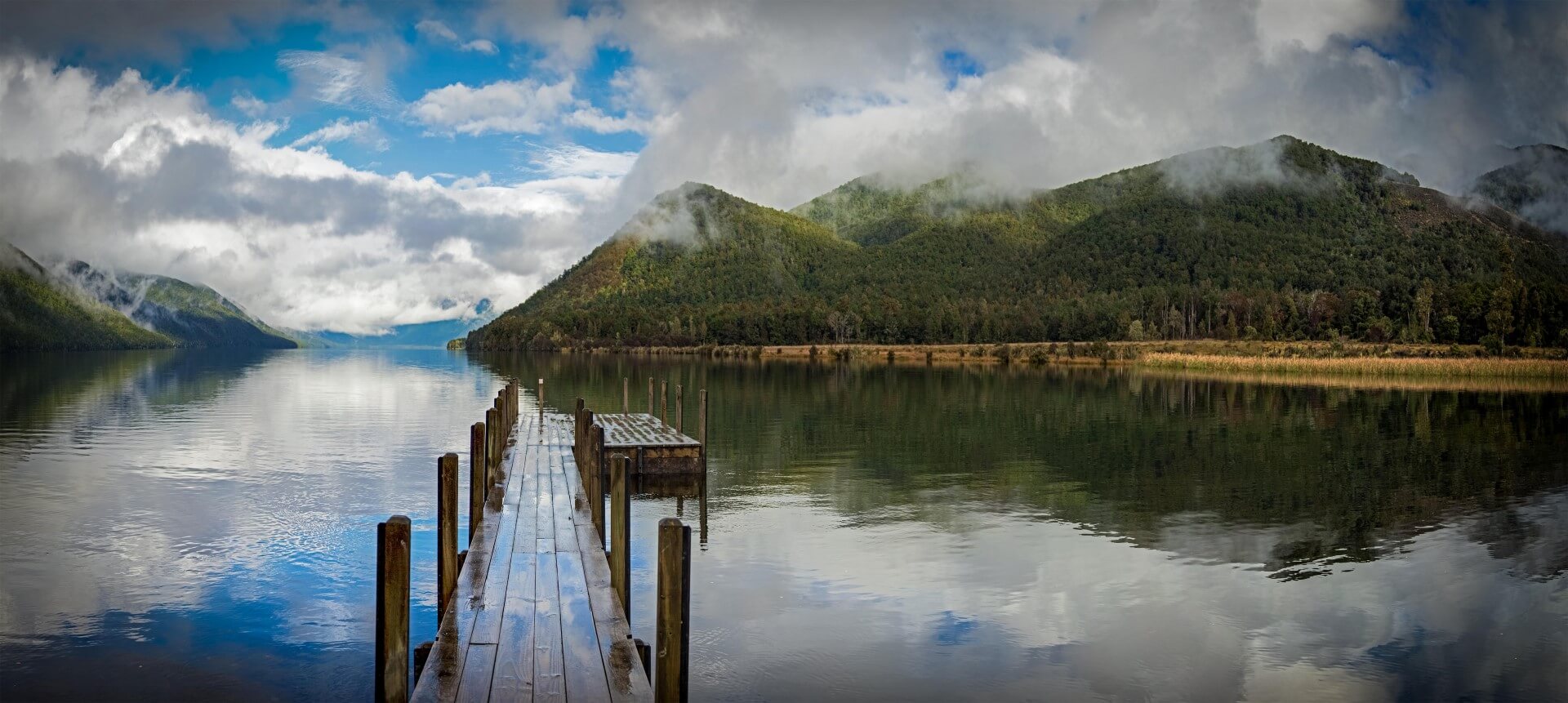 Lago Rotoroa en Nueva Zelanda. Guía de Nueva Zelanda. Qué hacer y qué ver. (C) Jeremy Taylor