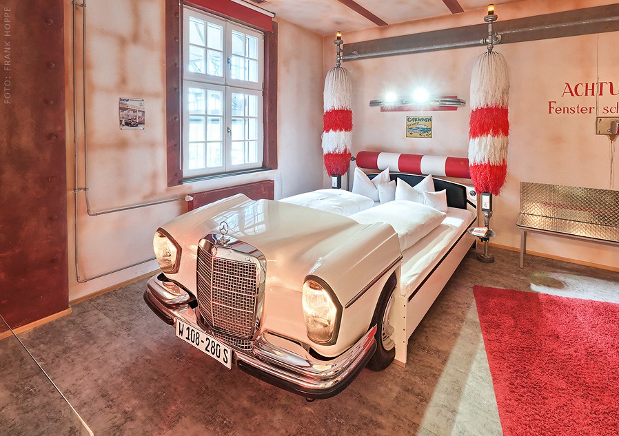 Chambre Car Wash - V8 Hôtel - Allemagne