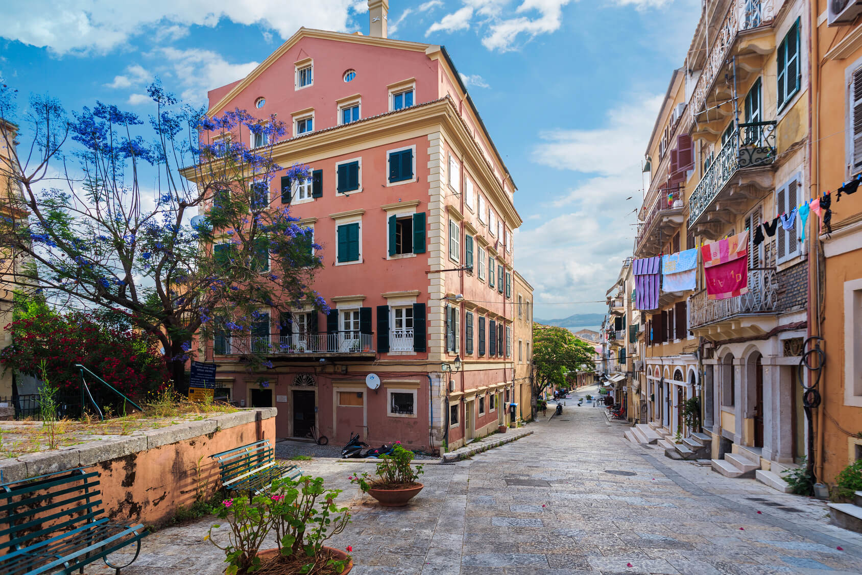 Streets of Corfu Town© maxsol7 πρακτικος οδηγος κερκυρα