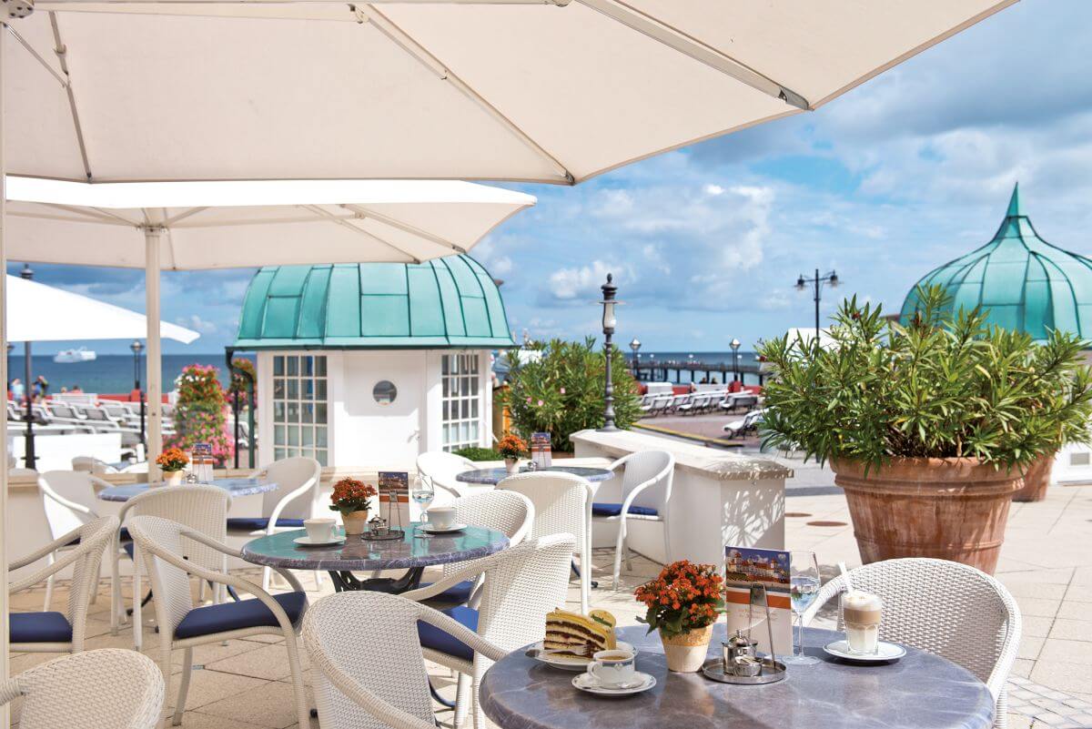 Travel Charme Kurhaus Binz Terrasse Ausblick Rügen