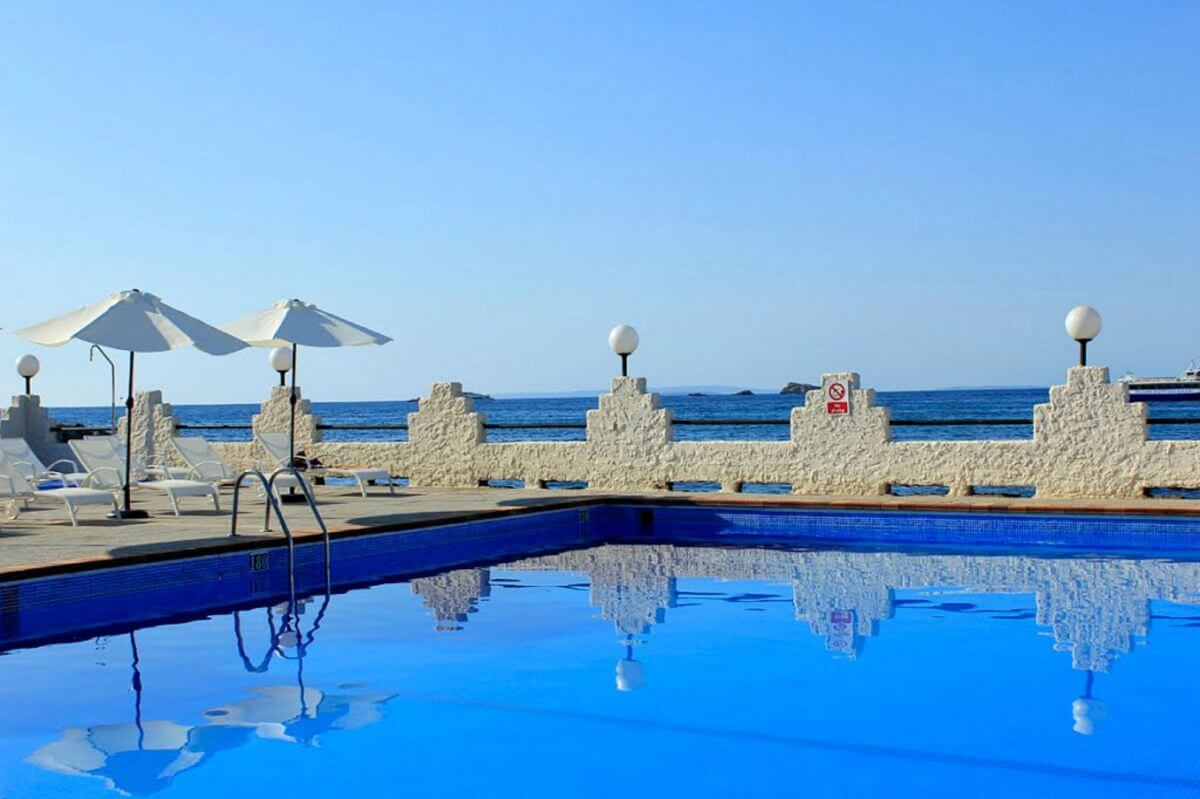 Poolterrasse BG Nautico Ebeso Ibiza