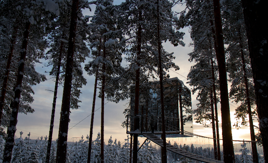 The mirror cube - Il cubo di specchio - al TreeHotel in Svezia