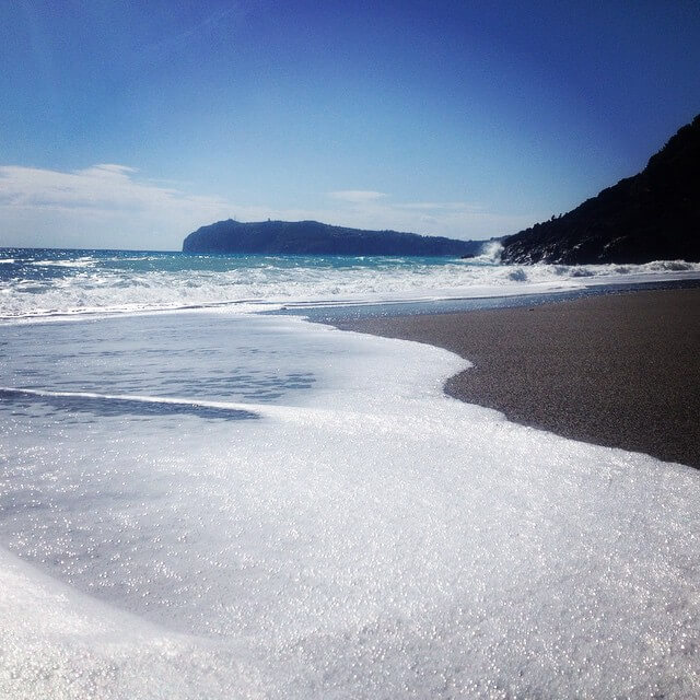Spiaggia del Troncone @madeincilento - Instagram