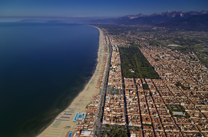 Vista aereo su Viareggio