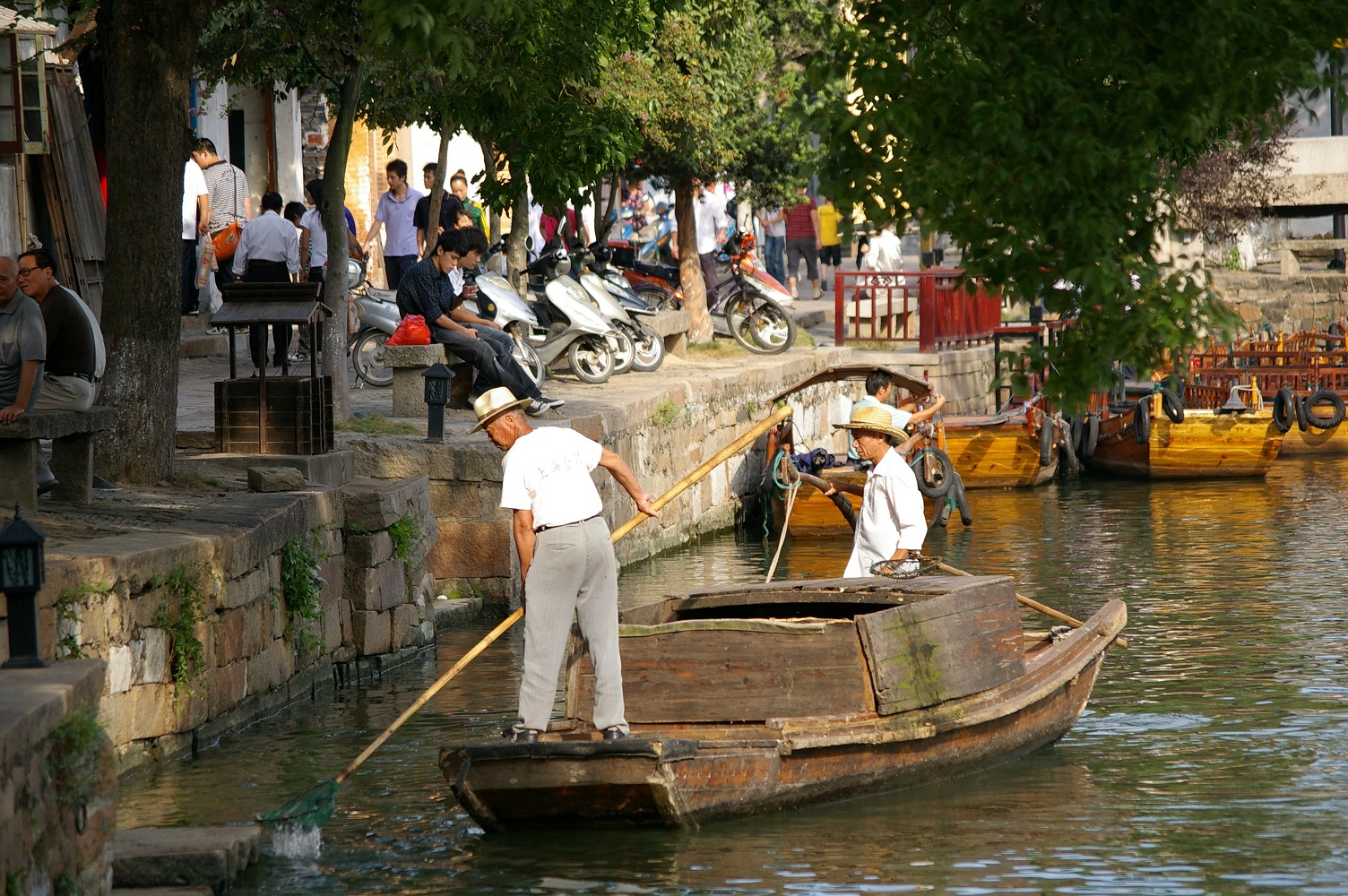 Clicca sulla foto per vedere le offerte a Shangai Tongli da 6€ pp! Foto (c) Federico Bonotto