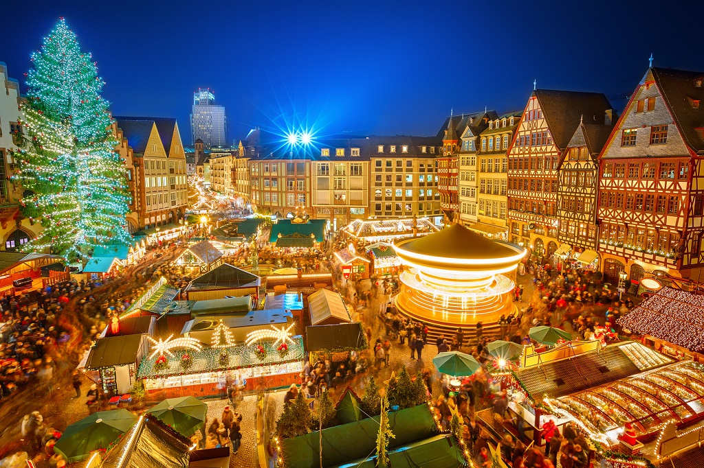 Cliccate sulla foto per scoprire i migliori mercatini di Natale in Europa – Fotolia © sborisov