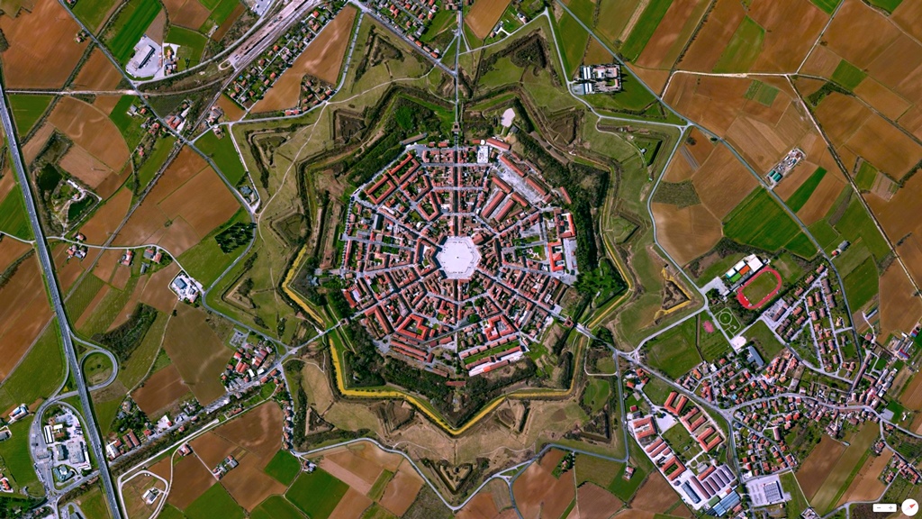 Palmanova, Italia - 45°54′19.45″N