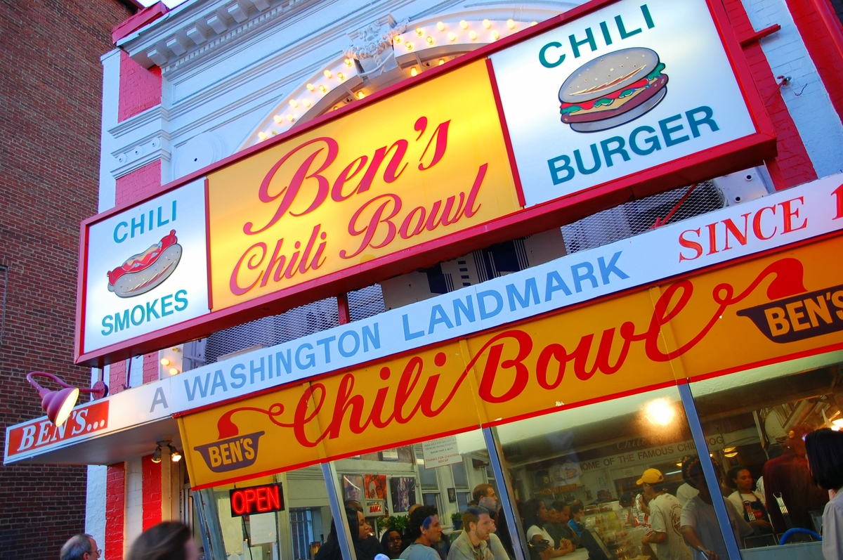 Ben's Chili Bowl Burger 