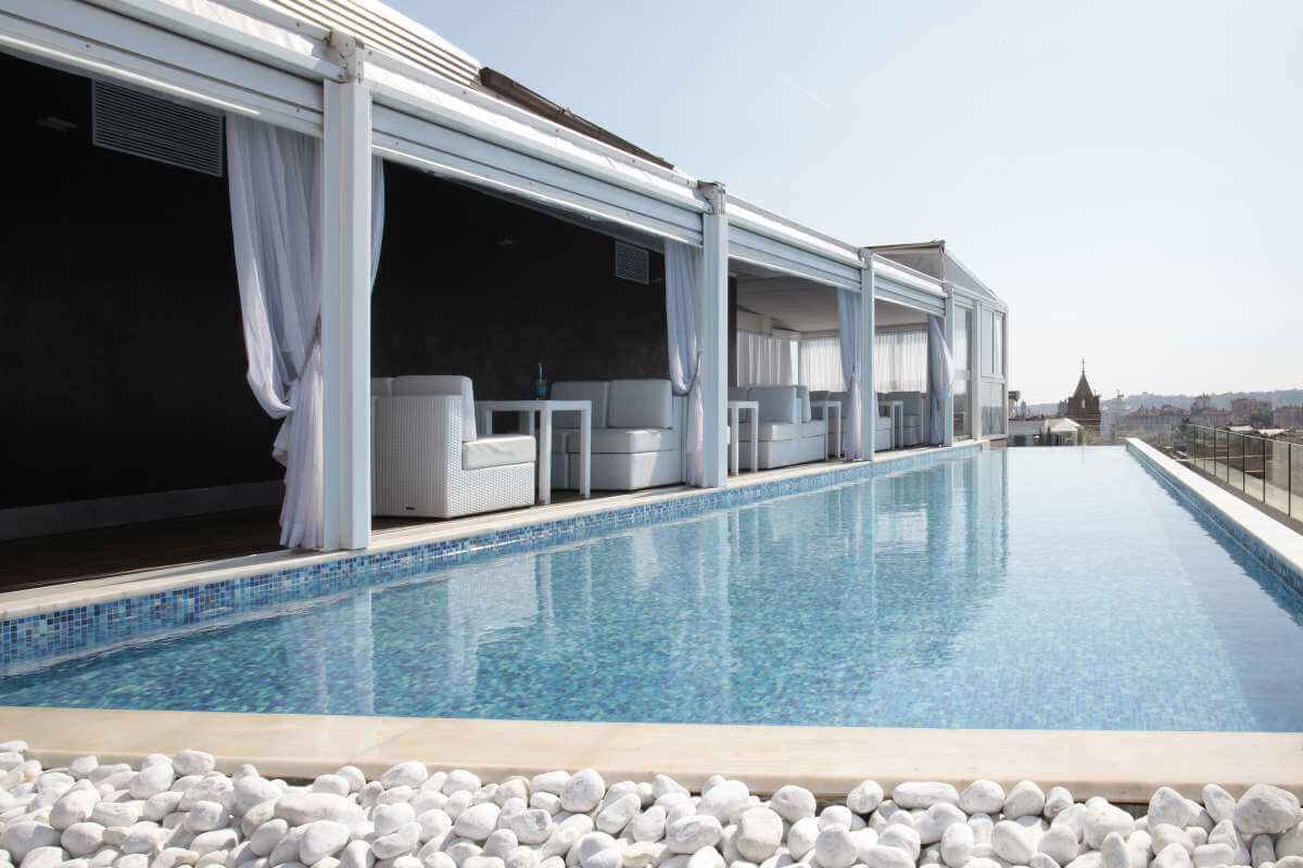 Rooftop hotel pools in Rome James Bond shooting locations