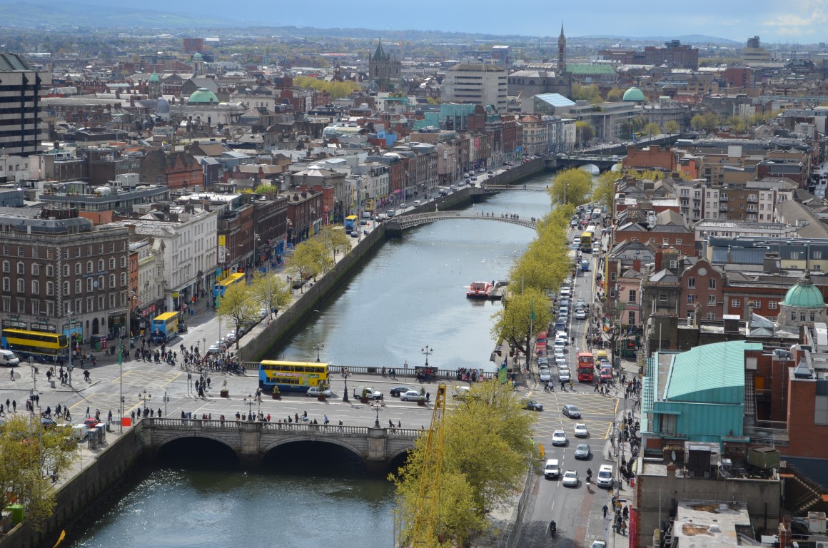 vuelta al mundo en 80 días Vista aérea de la ciudad de Dublín (Irlanda)