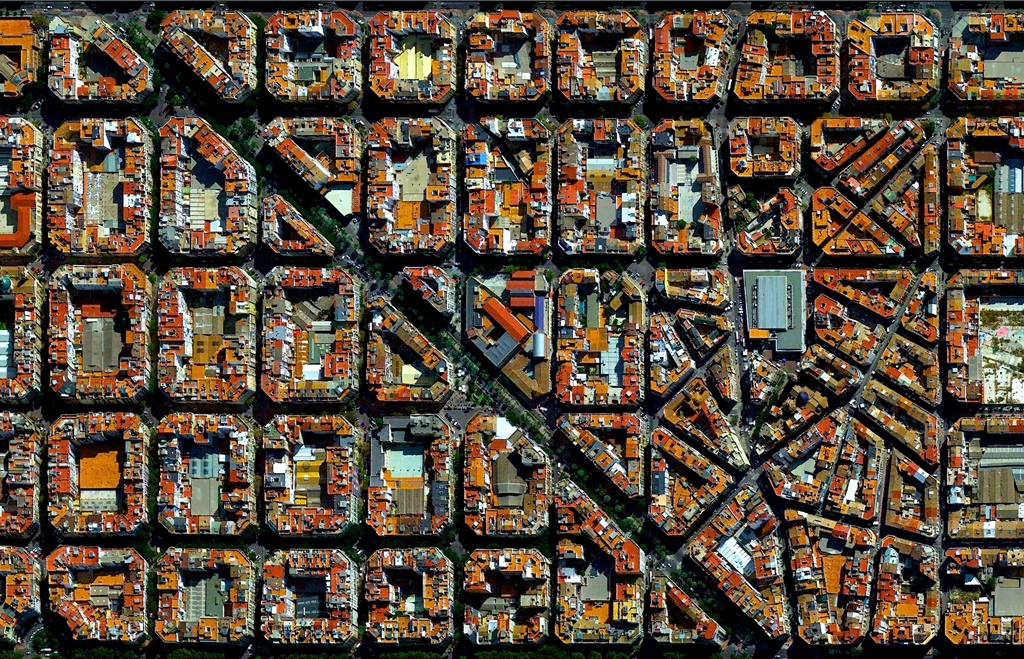 L’Eixample, Valencia, España – 39°27′53″N 0°22′12″W