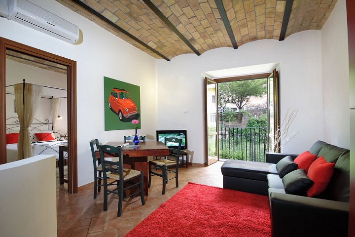 via trivago Borgo Papareschi