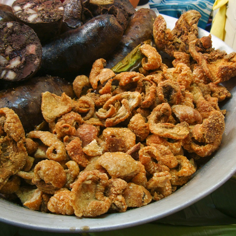 Grattons du Guatemala chicharrones et boudin noir