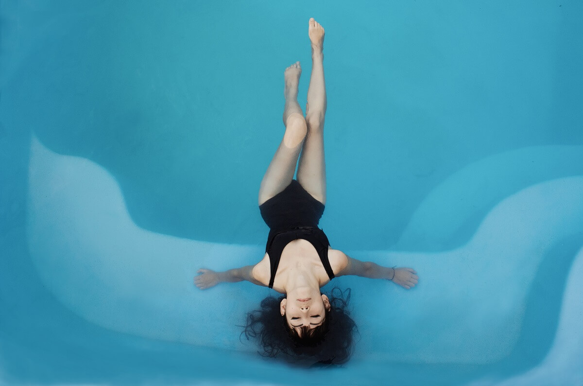 Piscine © Camila Corder via Unsplash