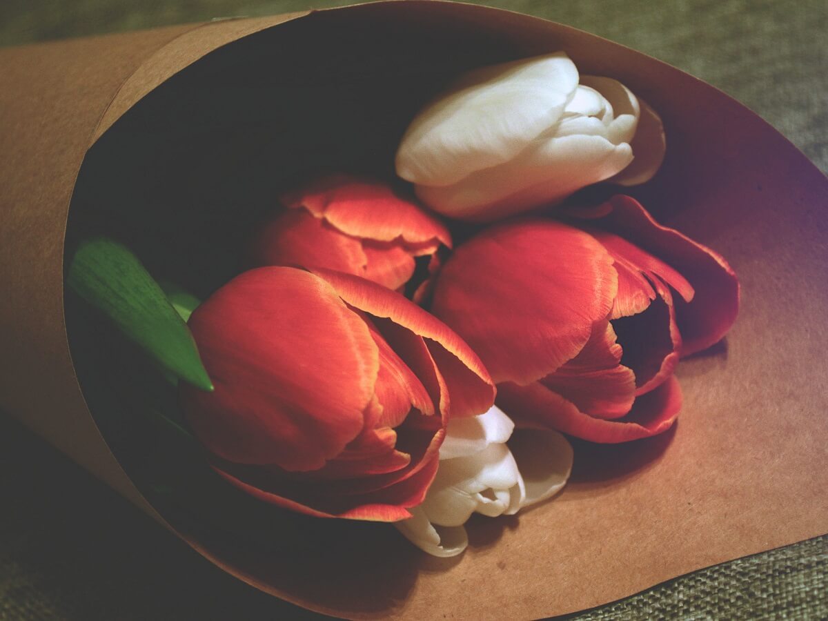 Bouquet de fleurs © Daria Sukhorukova via Unsplash