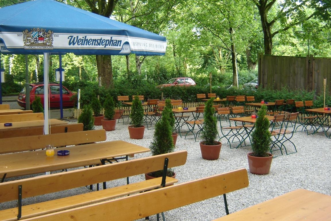 Das Hotel verfügt über einen urigen Biergarten