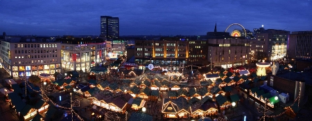 essen_panorama_klein Weihanchtsmarkt in Essen, Foto: Peter Wieler / Essen Marketing GmbH