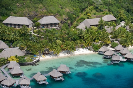 Maitai PBB 3 Ansicht des Hotels mit Strand