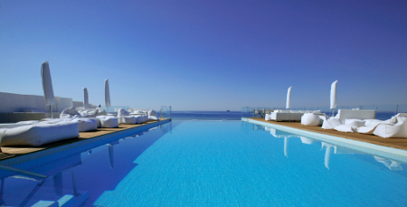 pool_tun Der Infinity-Pool des Hauses