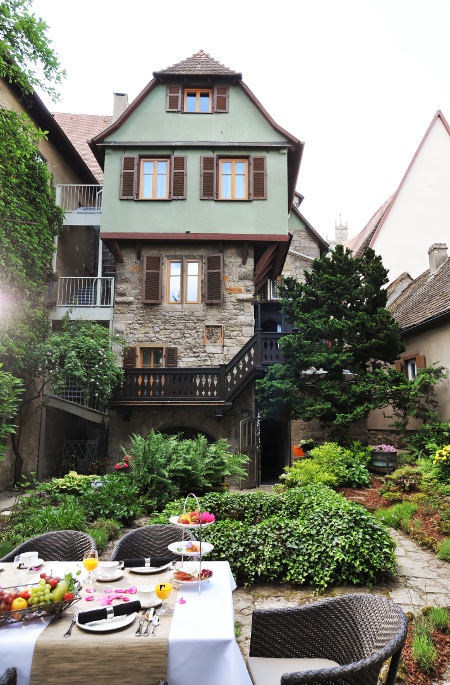 Hotel Herrnschlösschen - Außenansicht Hotel Herrnschlösschen - Außenansicht