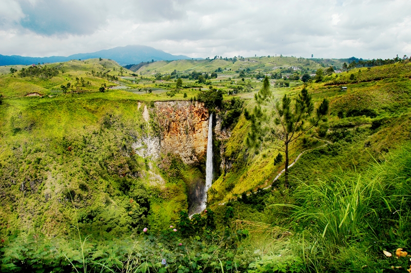 Sumatra Wasserfall