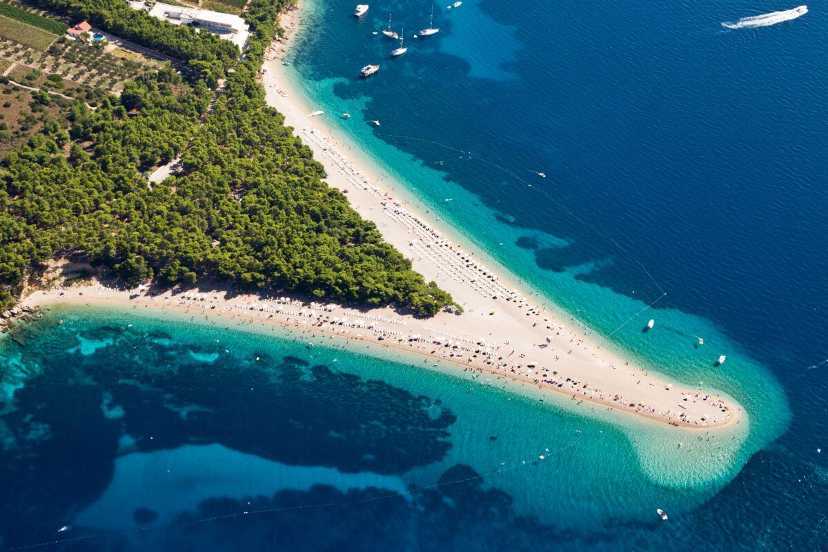 Strand Zlatni Rat Kroatien