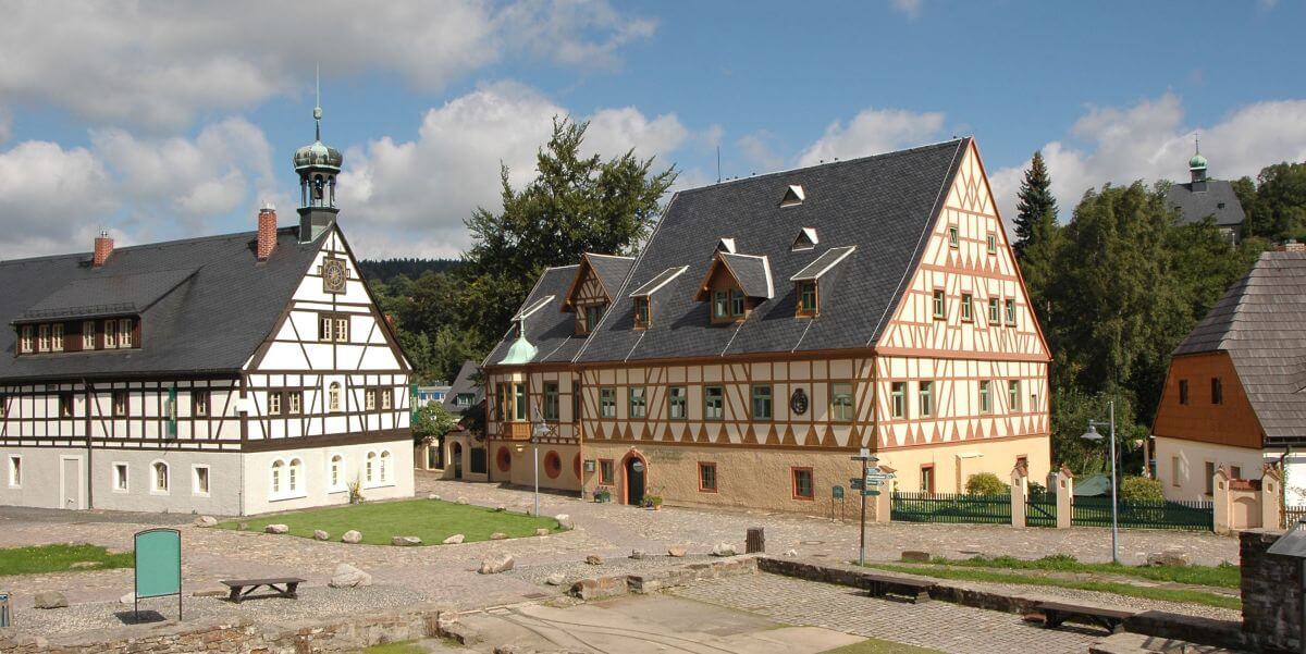 Häuser des Hotel Saigerhütte